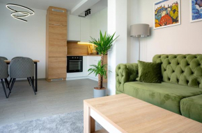 Bole's - 2 Bedroom Apartment with Private Parking